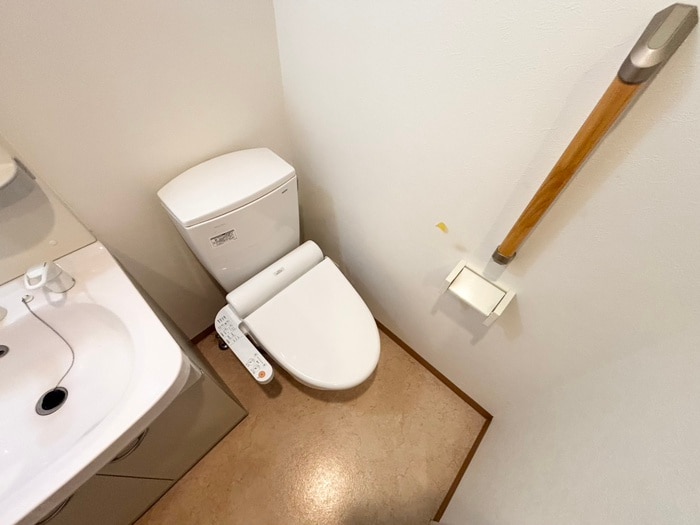 物件内観写真12　(トイレ)