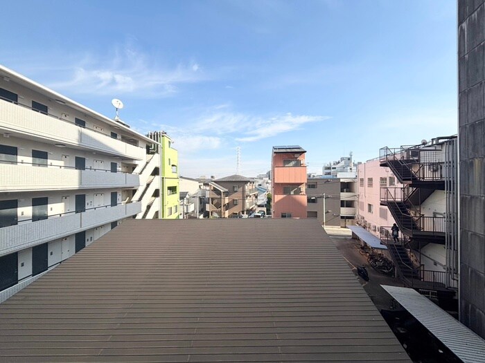 物件内観写真17　(室内からの展望)