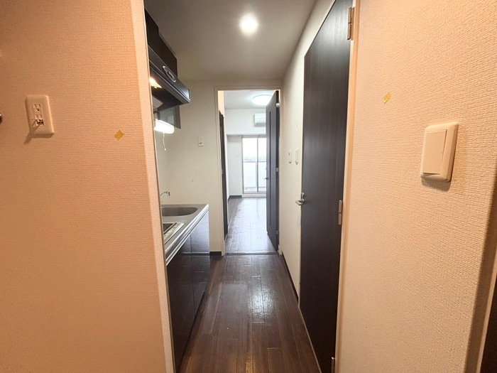 物件内観写真19　(廊下)