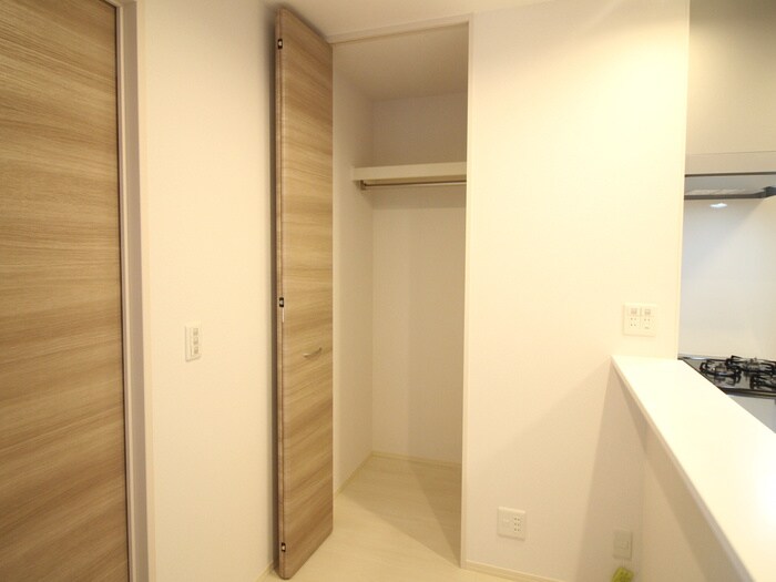 物件内観写真13　(収納)