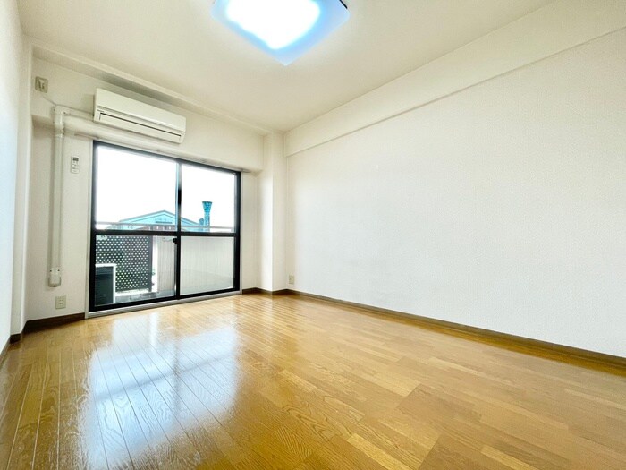 物件内観写真10　(居室)