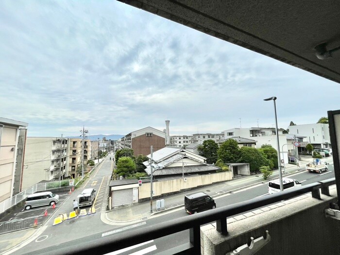 物件内観写真21　(室内からの展望)