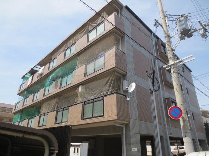 物件外観写真2　(駐車場)