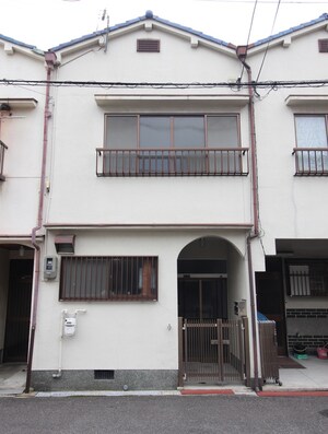 泉大津市池浦町貸家外観写真