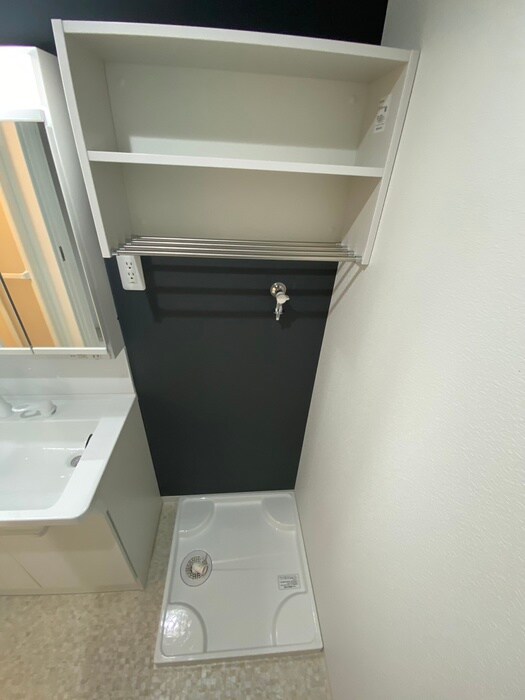 物件内観写真11　(洗濯機置場)