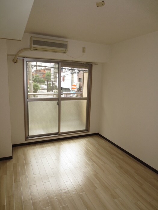 物件内観写真12　(居室)