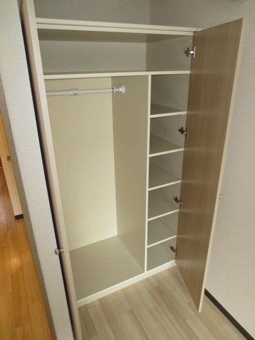 物件内観写真15　(靴箱)