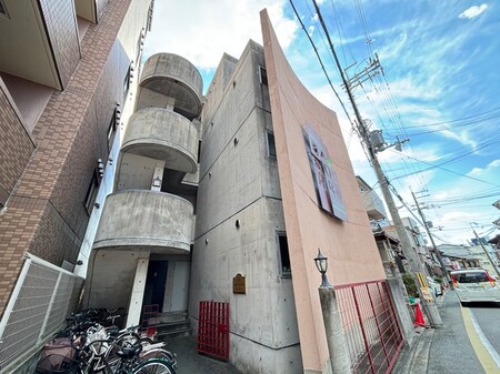 SAMSQUARE西院外観写真