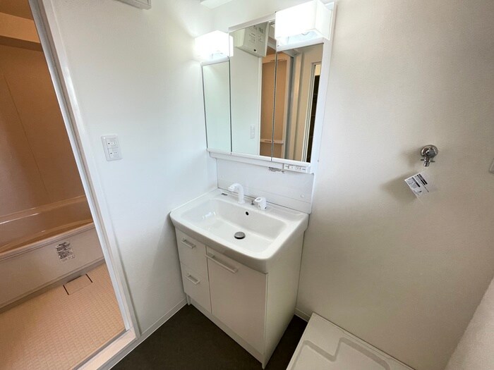 物件内観写真12　(洗面)