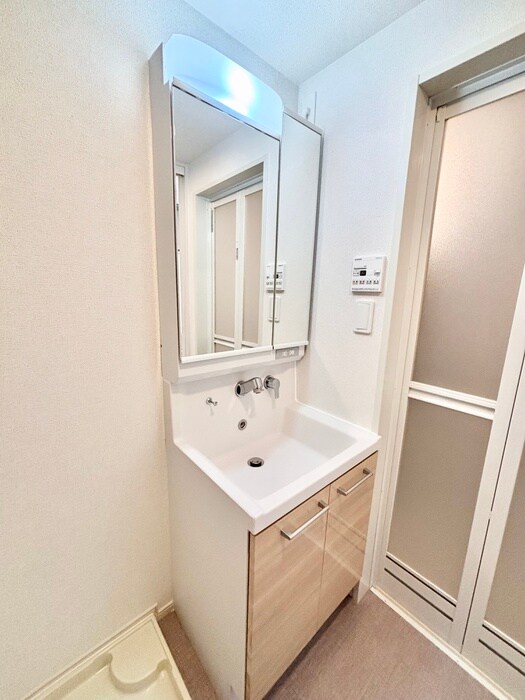 物件内観写真9　(洗面)