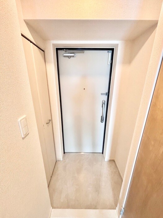 物件内観写真19　(玄関)