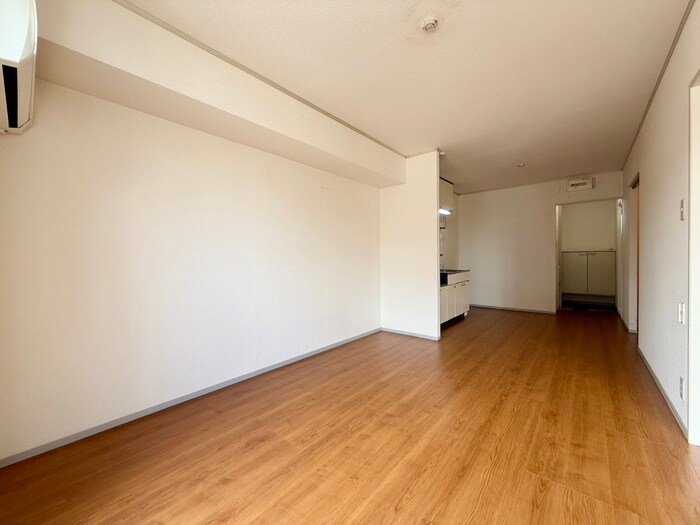 物件内観写真5　(居室)