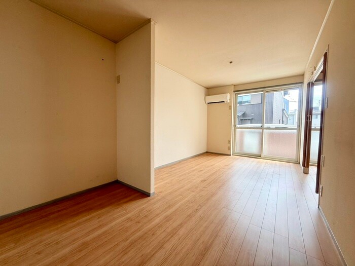 物件内観写真5　(居室)