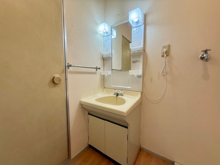 物件内観写真9　(洗面)