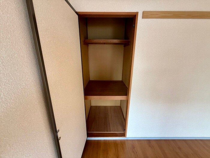 物件内観写真10　(収納)