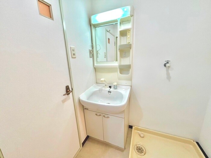 物件内観写真9　(洗面)