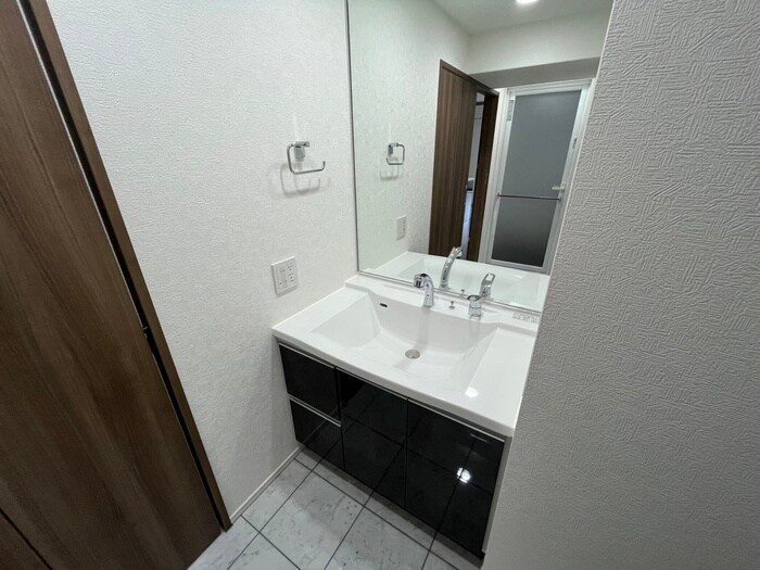 物件内観写真12　(洗面)