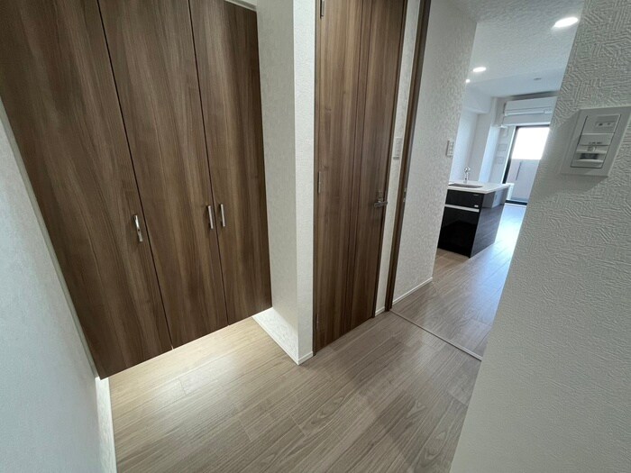 物件内観写真18　(廊下)