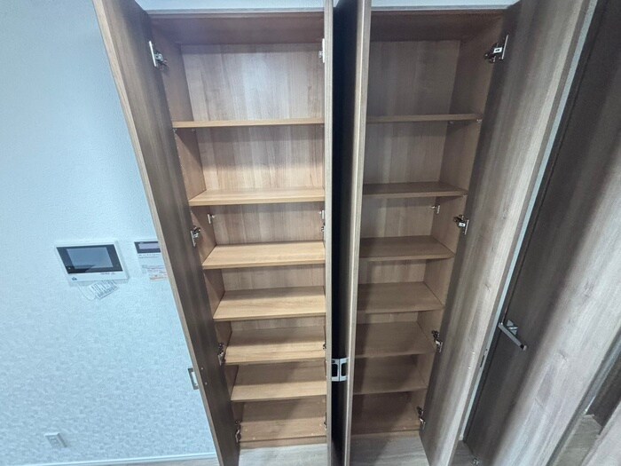 物件内観写真19　(靴箱)