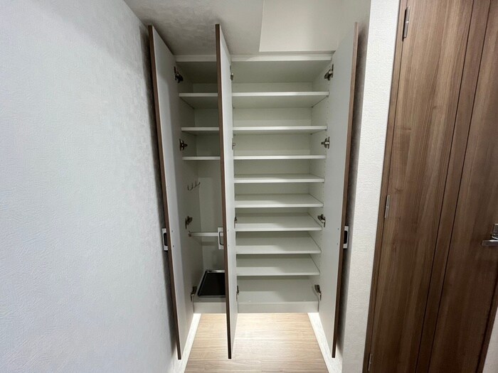 物件内観写真19　(靴箱)