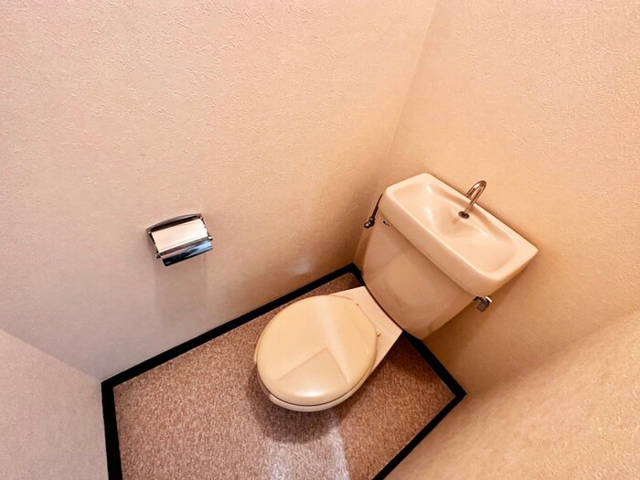 物件内観写真12　(トイレ)