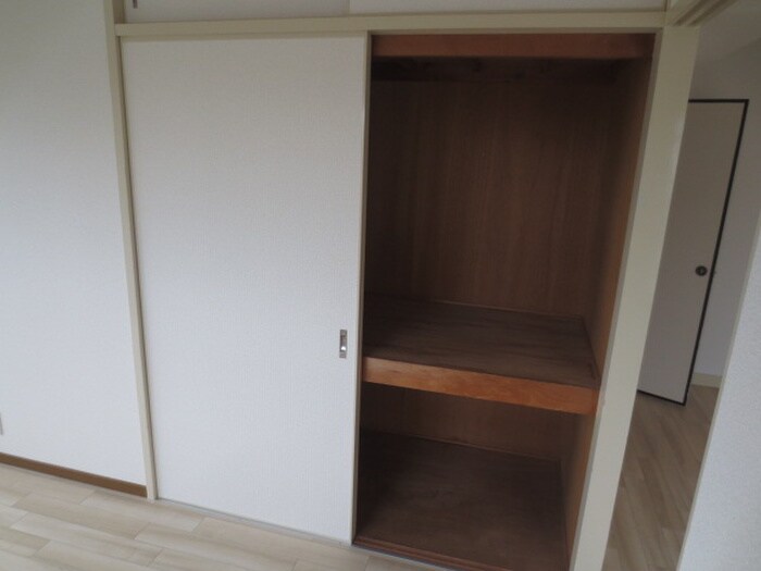 物件内観写真16　(収納)