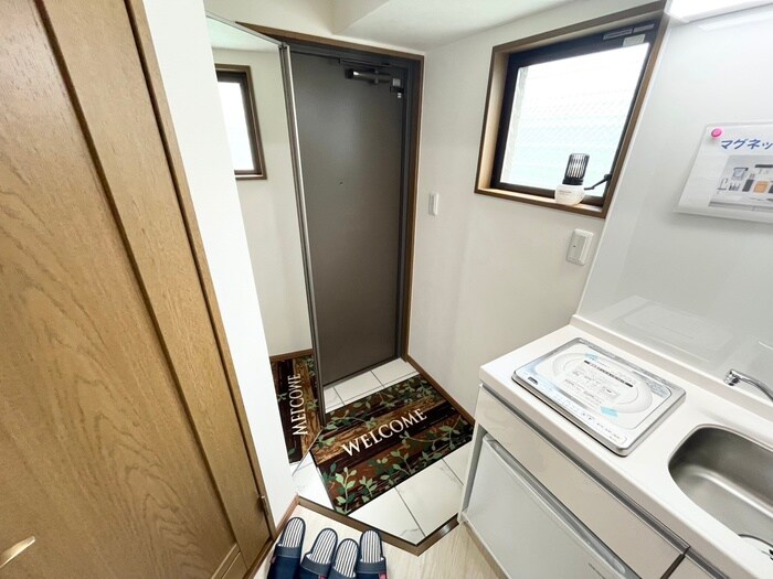 物件内観写真21　(玄関)