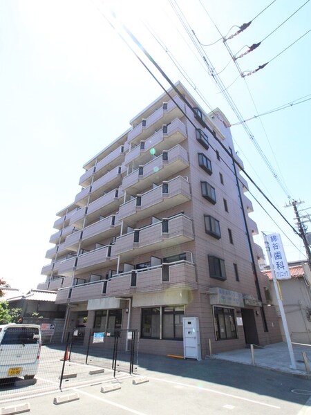 アルファビル外観写真