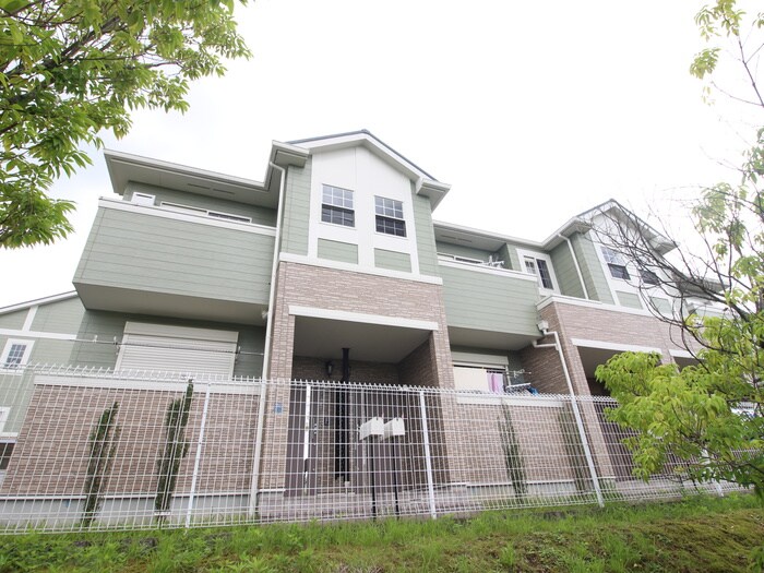 物件外観写真5　(外観写真)