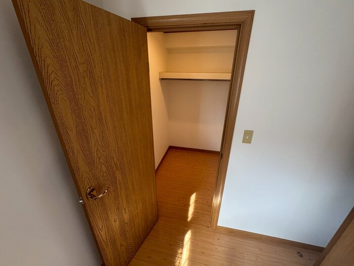 物件内観写真13　(収納)