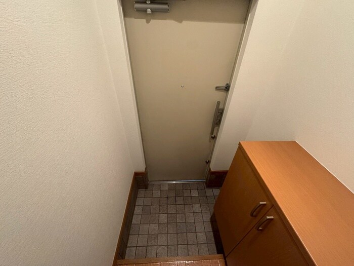 物件内観写真15　(玄関)