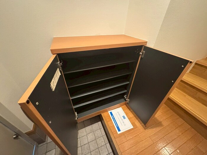 物件内観写真16　(靴箱)