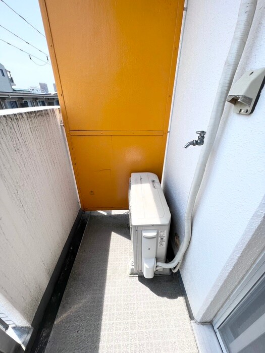 物件内観写真11　(洗濯機置場)