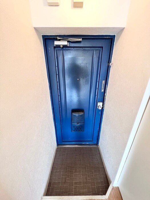 物件内観写真14　(玄関)