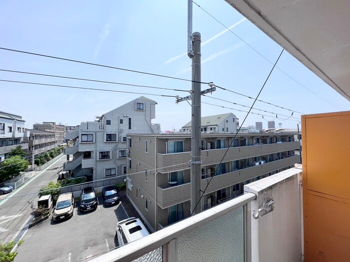 物件内観写真16　(室内からの展望)