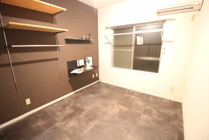 物件内観写真5　(居室)