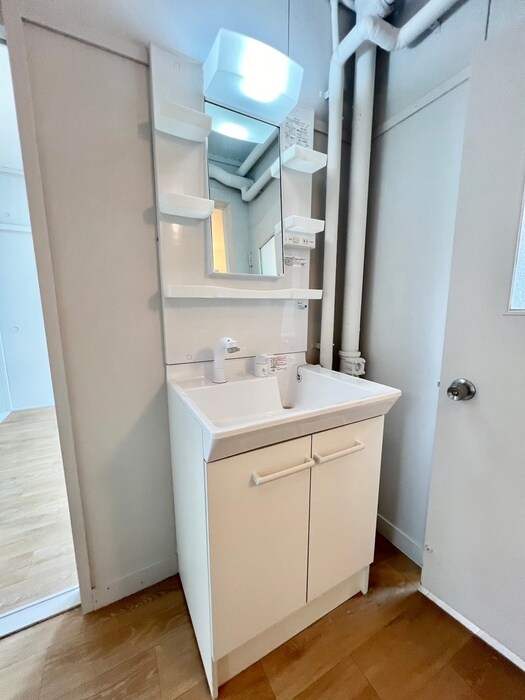 物件内観写真11　(洗面)