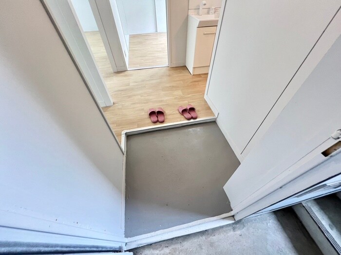 物件内観写真21　(玄関)