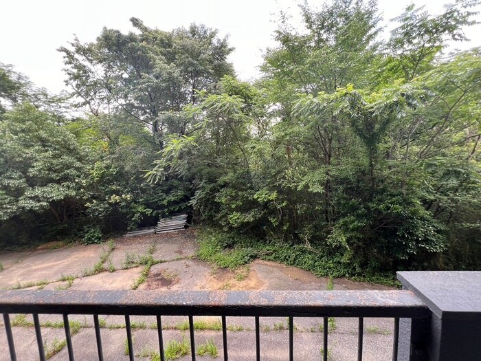 物件内観写真22　(室内からの展望)