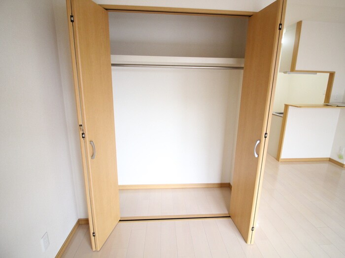 物件内観写真15　(収納)