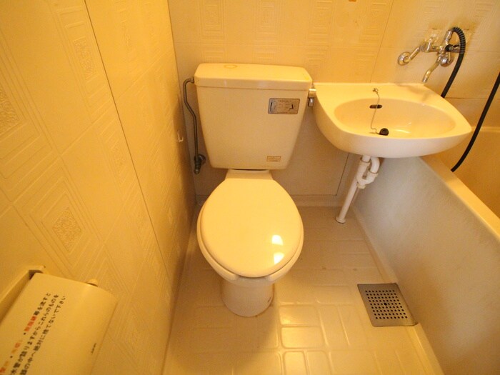 物件内観写真11　(トイレ)