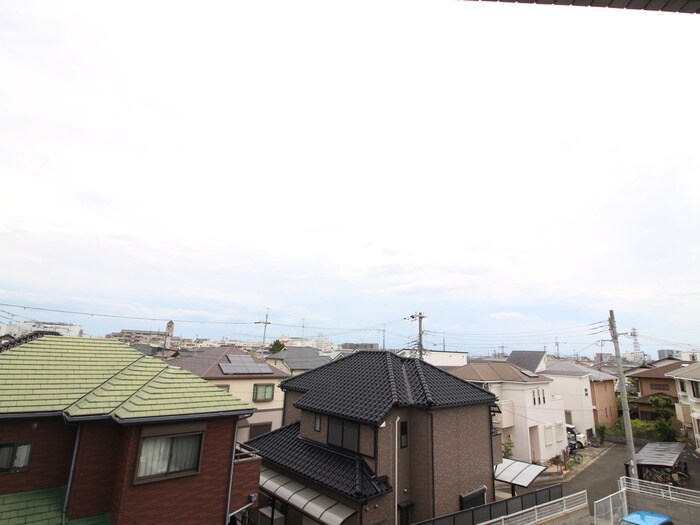 物件内観写真16　(室内からの展望)