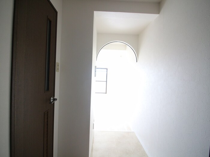 物件内観写真18　(廊下)