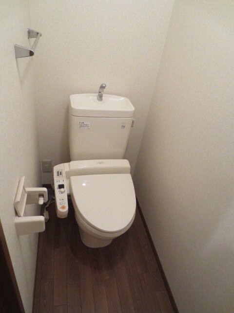 物件内観写真15　(トイレ)