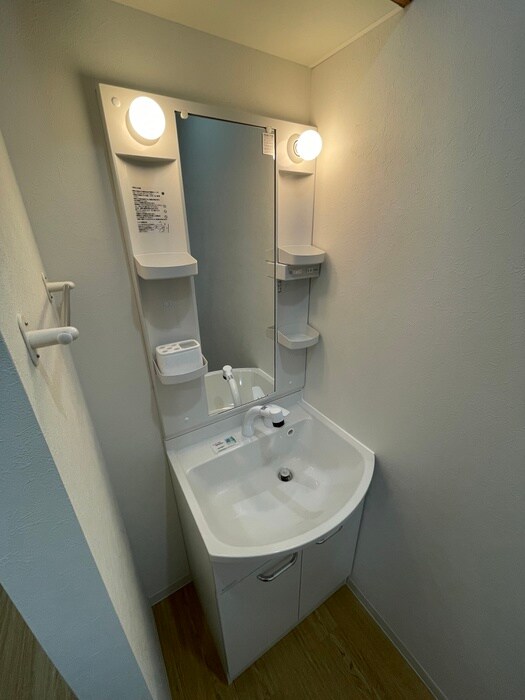 物件内観写真11　(洗面)