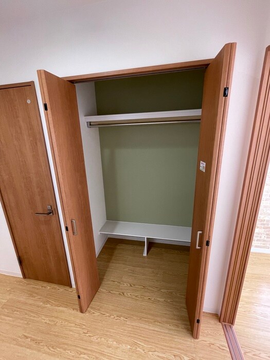 物件内観写真12　(収納)