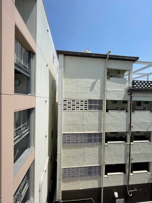 物件内観写真14　(室内からの展望)