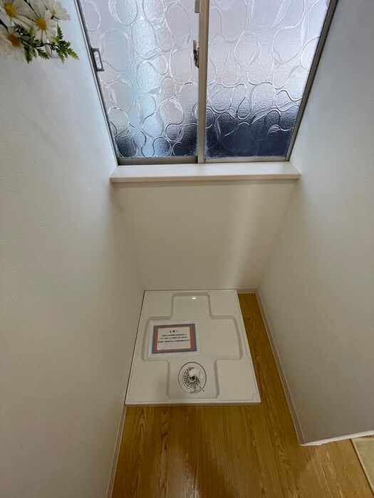 物件内観写真15　(洗濯機置場)