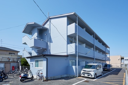 タナカマンション外観写真