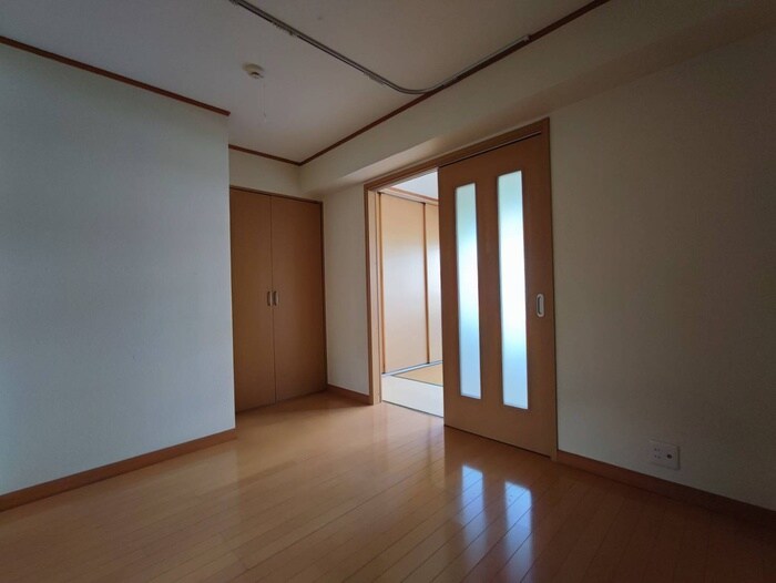 物件内観写真11　(居室)